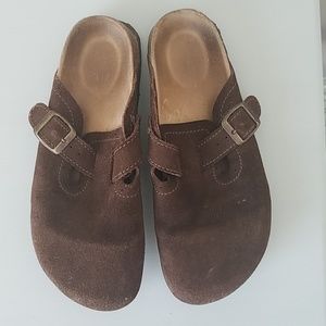 American eagle slip on shoes